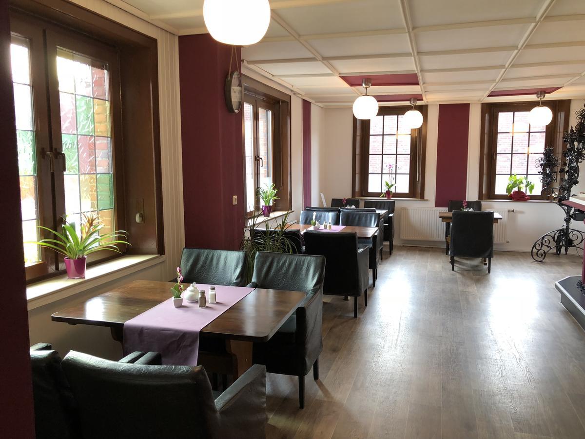 Hotel Restaurant Lenhsen Elmpt Esterno foto